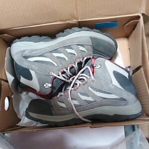 Columbia Gray and Black Women's Hiking Shoes